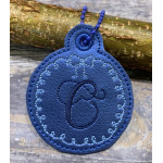 Stickdatei - ITH Anhänger Schleifchen Monogram C